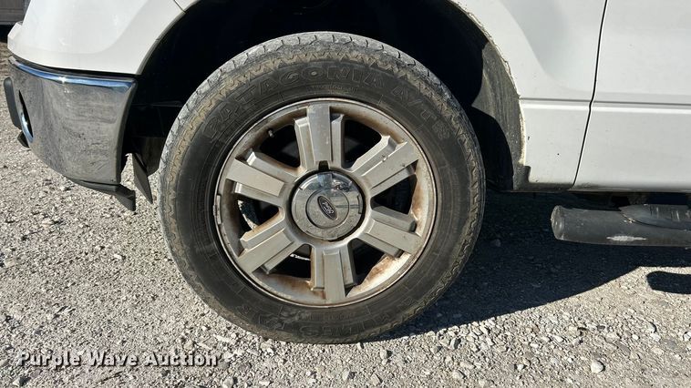 image for item ET6816 2011 Ford F150 XLT Crew Cab pickup truck