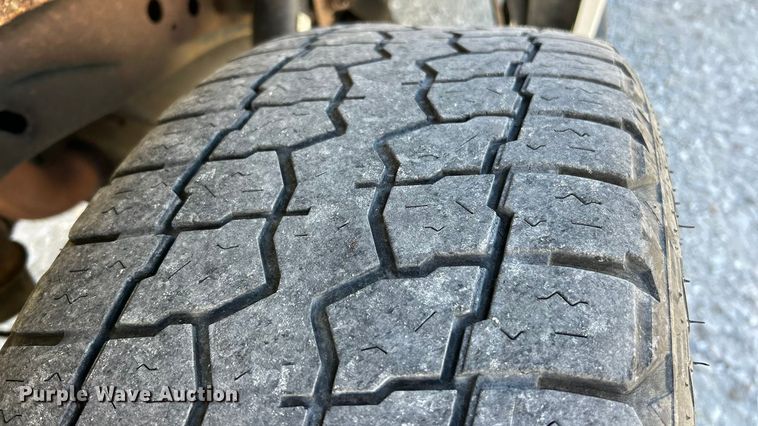 image for item ET6816 2011 Ford F150 XLT Crew Cab pickup truck