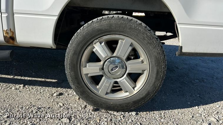 image for item ET6816 2011 Ford F150 XLT Crew Cab pickup truck