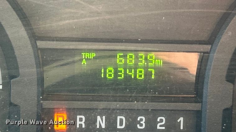 image for item ET6817 2012 Ford E450 Super Duty shuttle bus