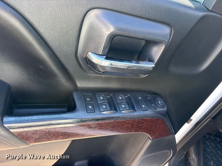 image for item ET7257 2015 GMC Sierra 1500 Double Cab pickup truck