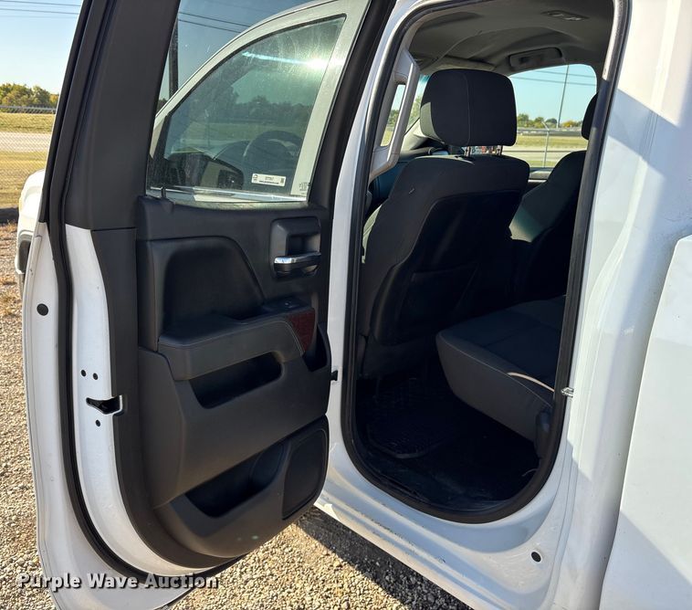 image for item ET7257 2015 GMC Sierra 1500 Double Cab pickup truck