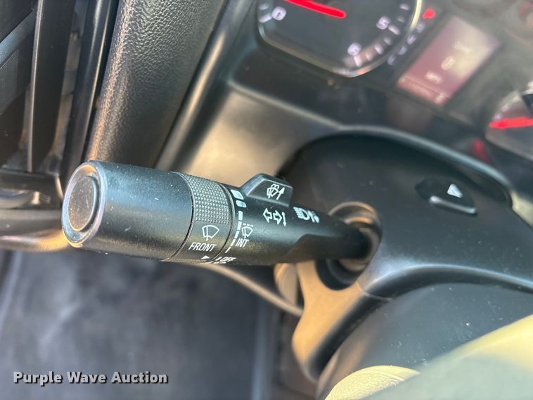 image for item ET7344 2019 Chevrolet Silverado 1500 Ext. Cab pickup truck