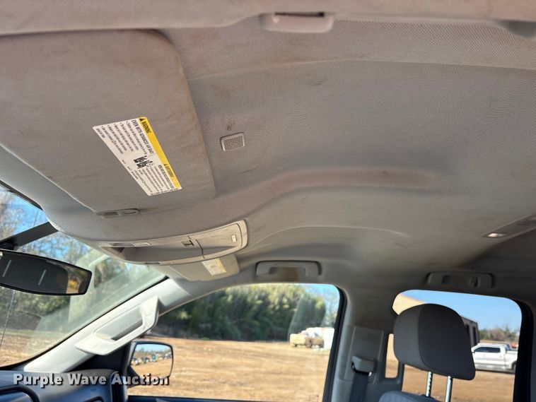 image for item ET7344 2019 Chevrolet Silverado 1500 Ext. Cab pickup truck