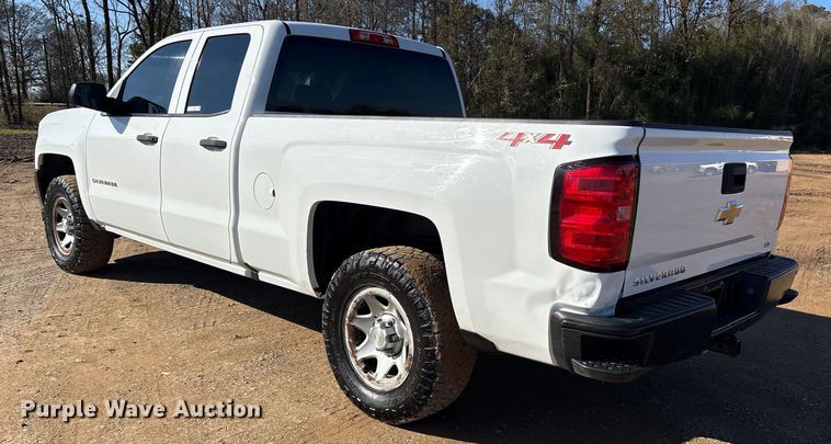 image for item ET7345 2019 Chevrolet Silverado 1500 Ext. Cab pickup truck