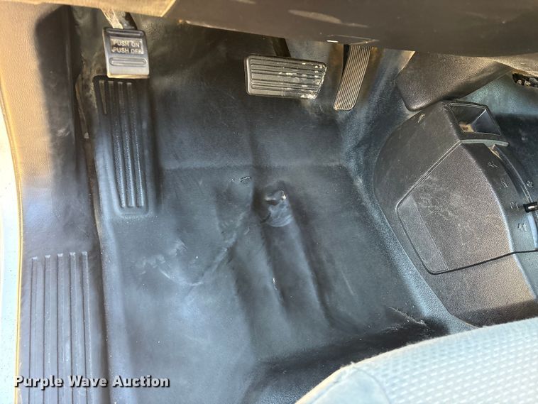 image for item ET7345 2019 Chevrolet Silverado 1500 Ext. Cab pickup truck