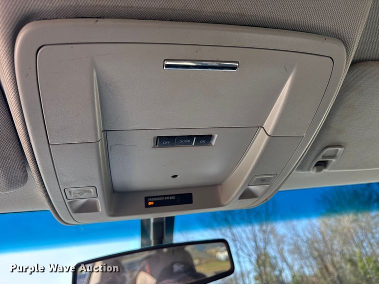 image for item ET7345 2019 Chevrolet Silverado 1500 Ext. Cab pickup truck