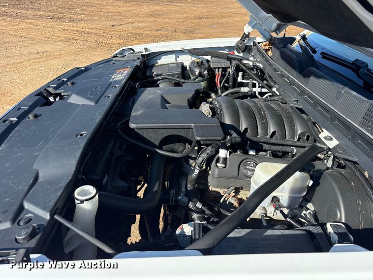 image for item ET7345 2019 Chevrolet Silverado 1500 Ext. Cab pickup truck