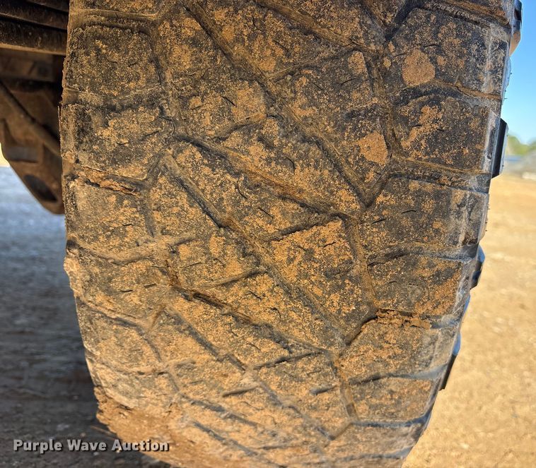 image for item ET7345 2019 Chevrolet Silverado 1500 Ext. Cab pickup truck