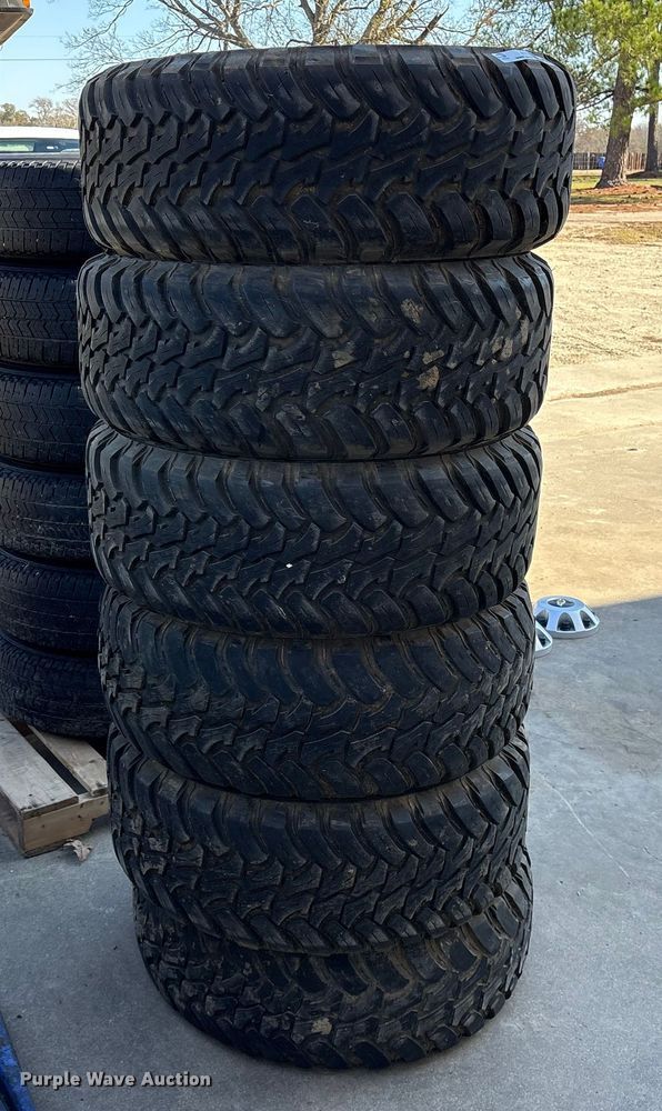 image for item ET7455 (6) AMP LT285/75R16 tires