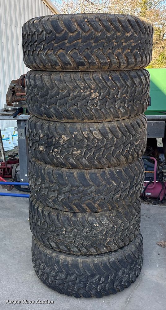 image for item ET7455 (6) AMP LT285/75R16 tires