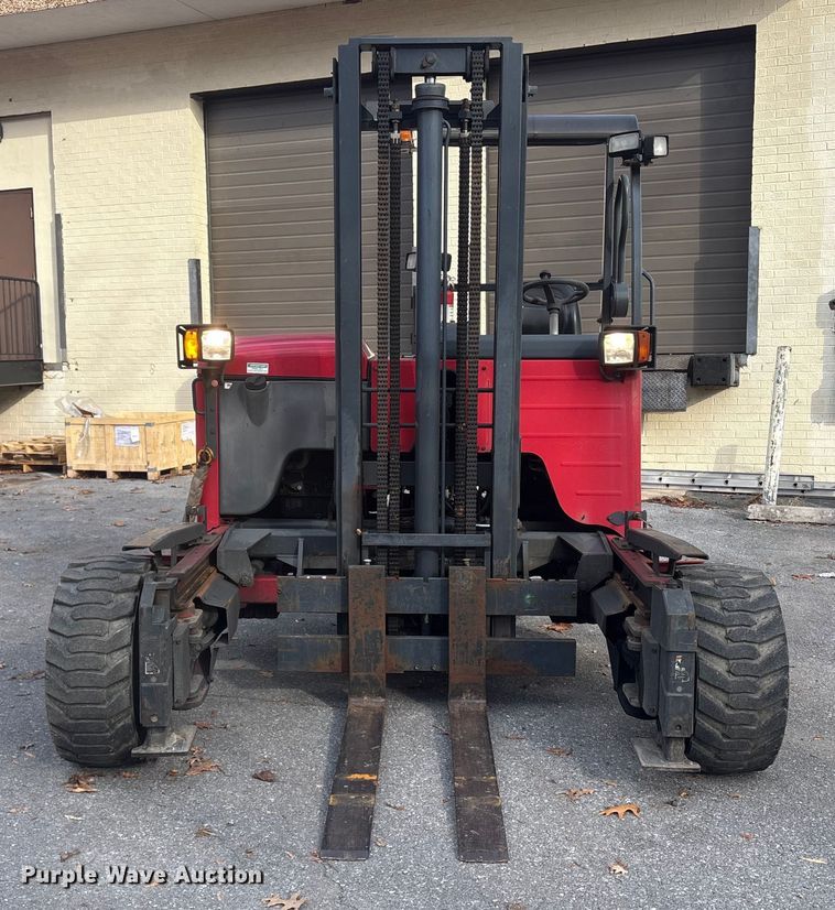 image for item ET8625 2016 Moffett M85501 forklift
