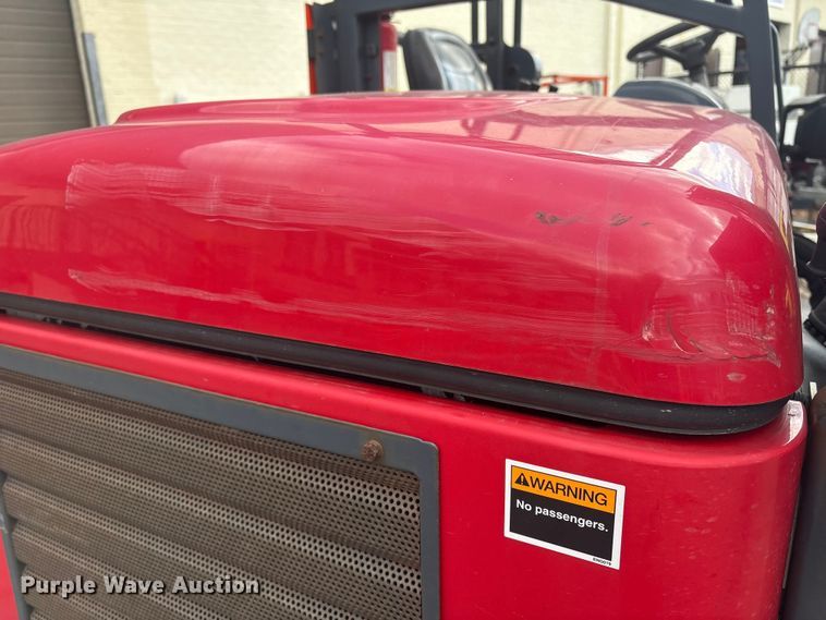 image for item ET8625 2016 Moffett M85501 forklift