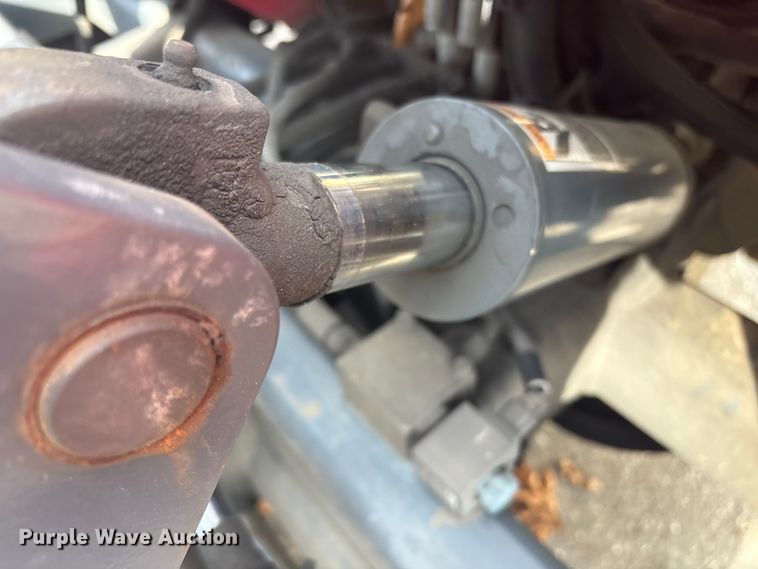 image for item ET8625 2016 Moffett M85501 forklift