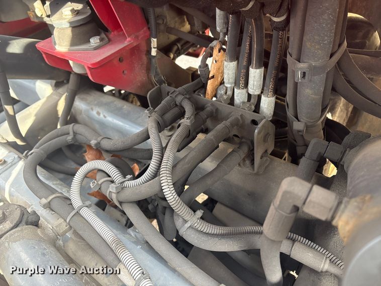 image for item ET8625 2016 Moffett M85501 forklift