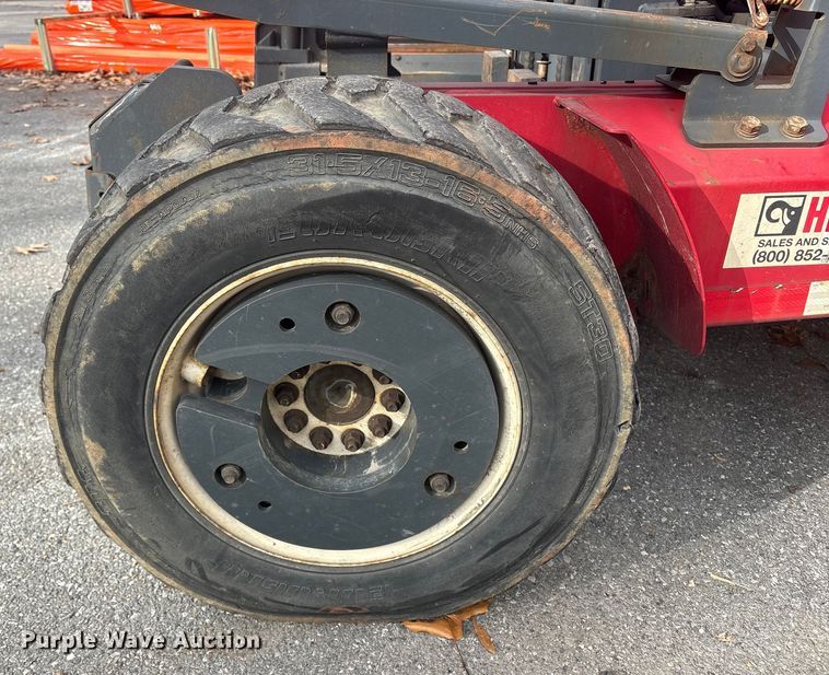 image for item ET8625 2016 Moffett M85501 forklift