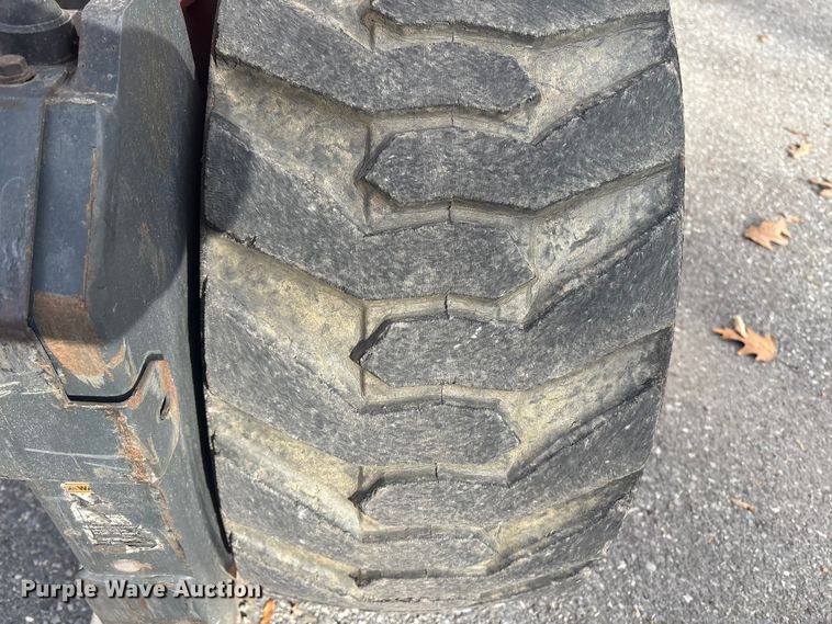 image for item ET8625 2016 Moffett M85501 forklift