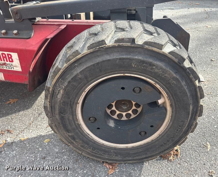 image for item ET8625 2016 Moffett M85501 forklift