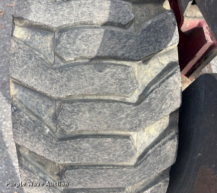 image for item ET8625 2016 Moffett M85501 forklift