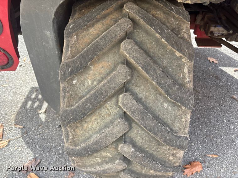 image for item ET8625 2016 Moffett M85501 forklift