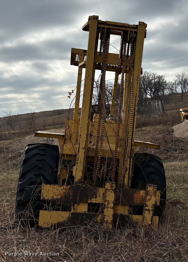 image for item EU0177 Case forklift