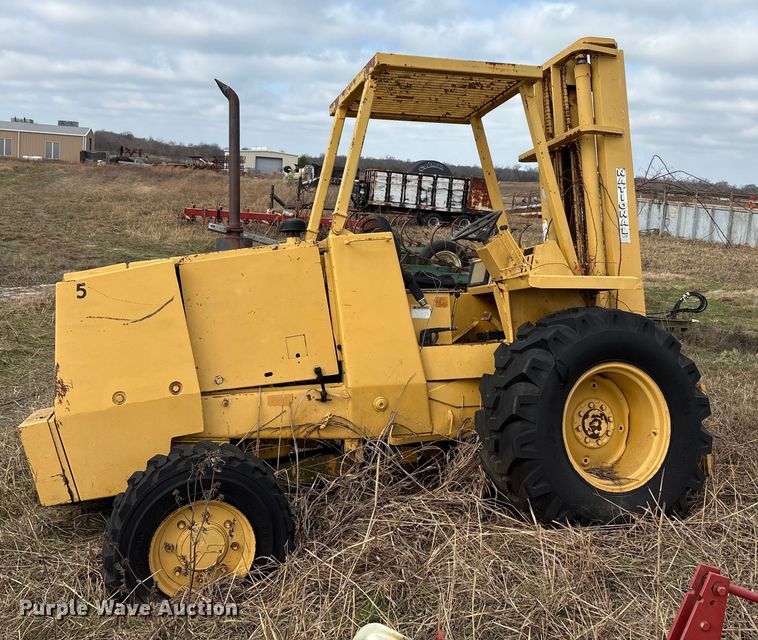 image for item EU0177 Case forklift