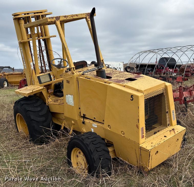 image for item EU0177 Case forklift