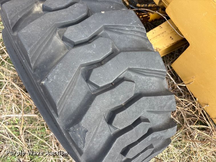 image for item EU0177 Case forklift