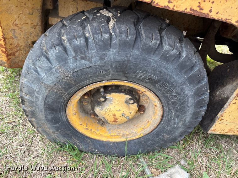 image for item EU0179 Caterpillar V50C forklift