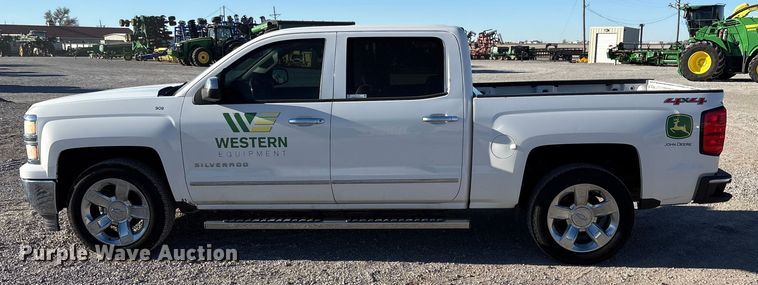 image for item EU4746 2014 Chevrolet Silverado 1500 Crew Cab pickup truck