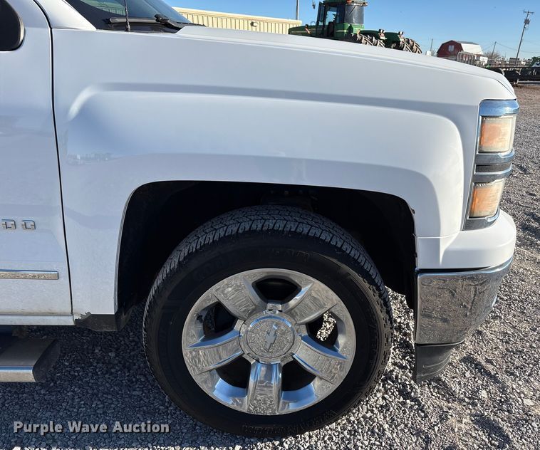 image for item EU4746 2014 Chevrolet Silverado 1500 Crew Cab pickup truck