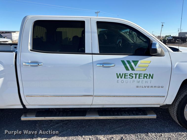 image for item EU4746 2014 Chevrolet Silverado 1500 Crew Cab pickup truck