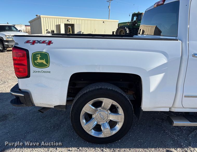 image for item EU4746 2014 Chevrolet Silverado 1500 Crew Cab pickup truck