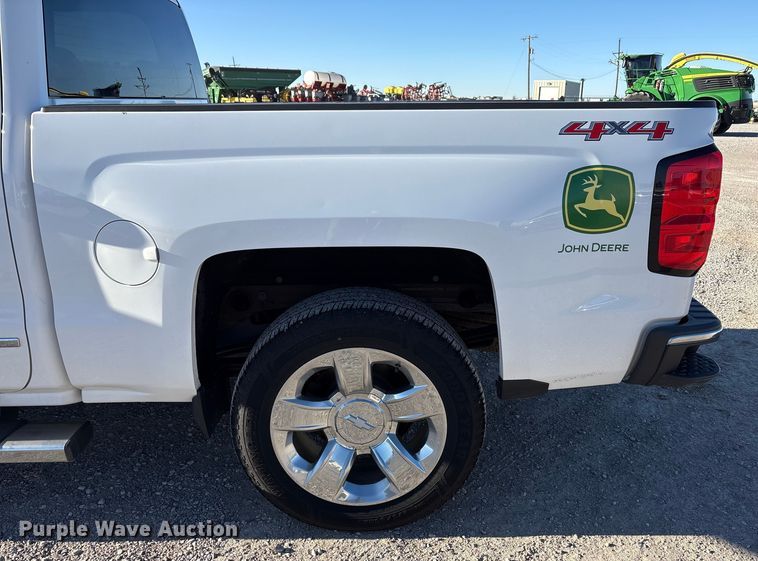 image for item EU4746 2014 Chevrolet Silverado 1500 Crew Cab pickup truck