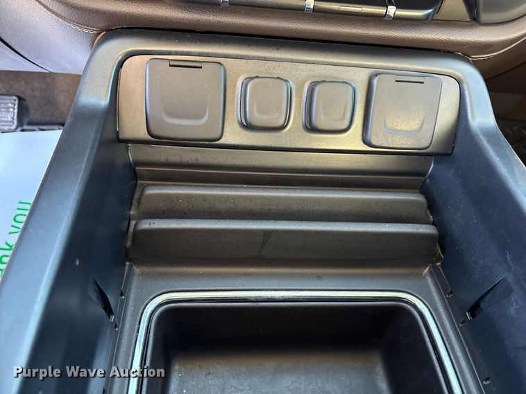 image for item EU4746 2014 Chevrolet Silverado 1500 Crew Cab pickup truck