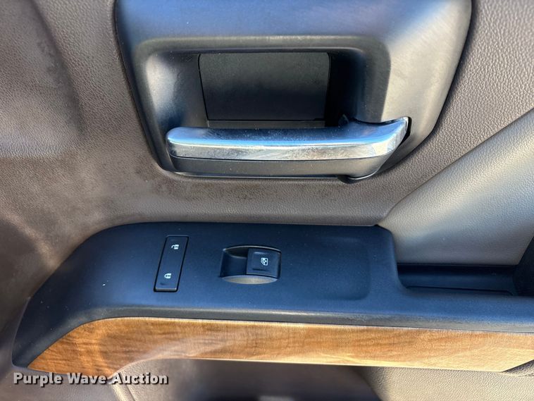 image for item EU4746 2014 Chevrolet Silverado 1500 Crew Cab pickup truck