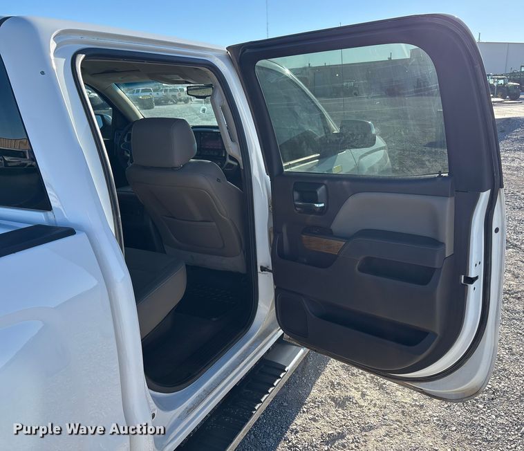 image for item EU4746 2014 Chevrolet Silverado 1500 Crew Cab pickup truck