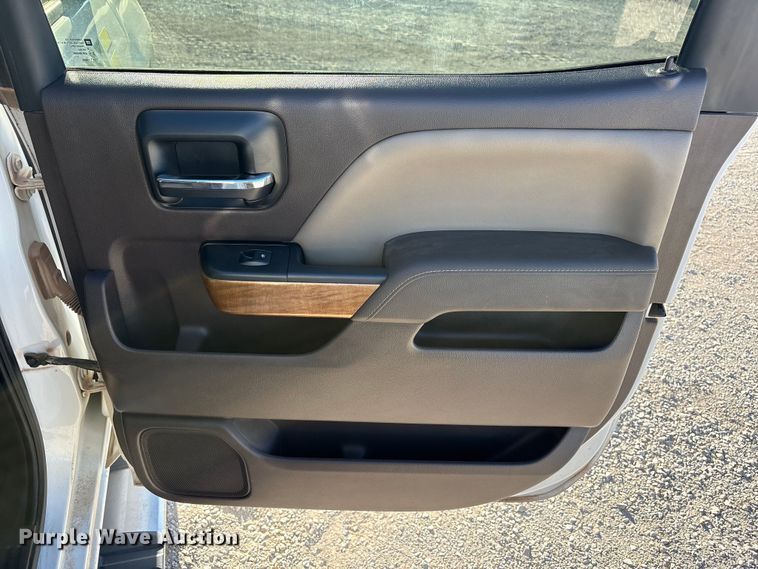 image for item EU4746 2014 Chevrolet Silverado 1500 Crew Cab pickup truck