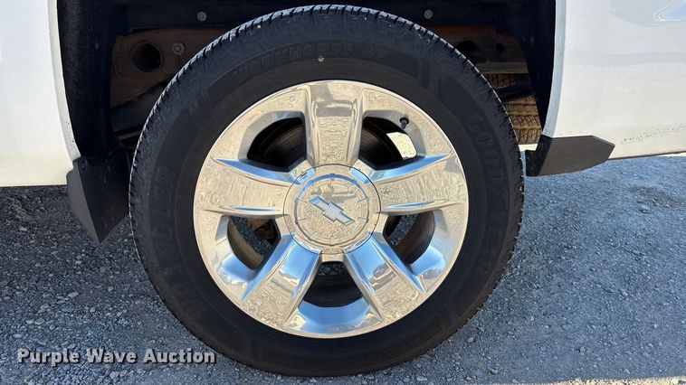 image for item EU4746 2014 Chevrolet Silverado 1500 Crew Cab pickup truck