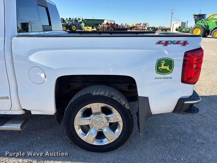 image for item EU4747 2017 Chevrolet Silverado 1500 Crew Cab pickup truck