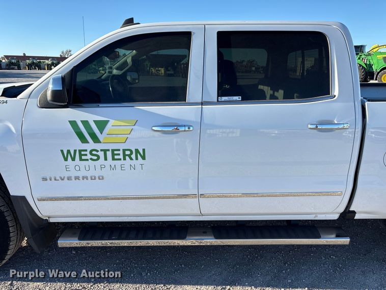 image for item EU4747 2017 Chevrolet Silverado 1500 Crew Cab pickup truck