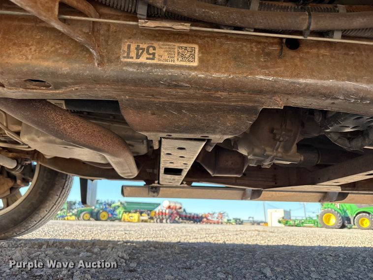 image for item EU4747 2017 Chevrolet Silverado 1500 Crew Cab pickup truck