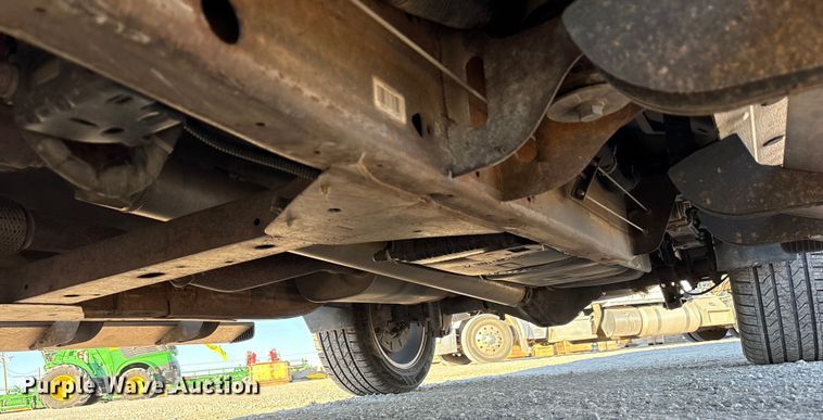 image for item EU4747 2017 Chevrolet Silverado 1500 Crew Cab pickup truck