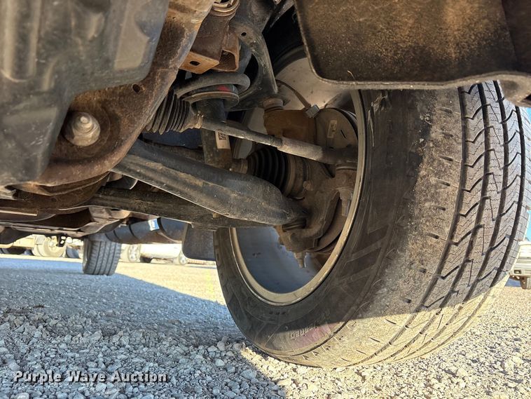 image for item EU4747 2017 Chevrolet Silverado 1500 Crew Cab pickup truck