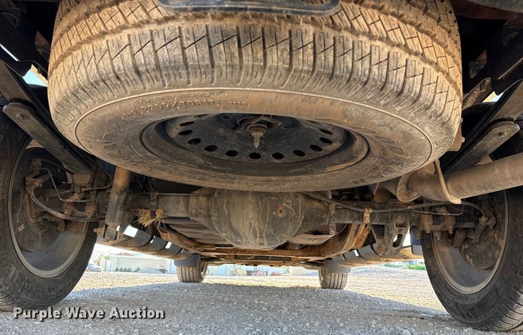 image for item EU4747 2017 Chevrolet Silverado 1500 Crew Cab pickup truck