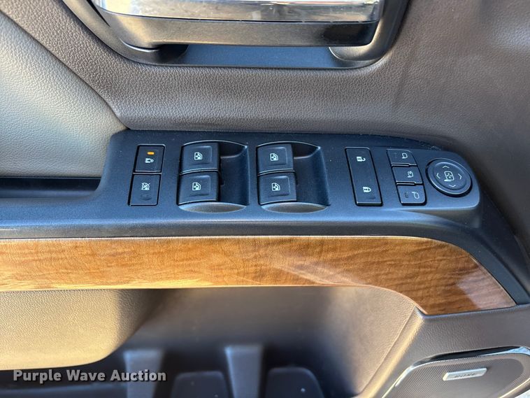 image for item EU4747 2017 Chevrolet Silverado 1500 Crew Cab pickup truck