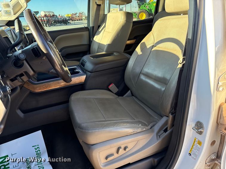 image for item EU4747 2017 Chevrolet Silverado 1500 Crew Cab pickup truck