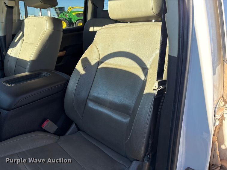 image for item EU4747 2017 Chevrolet Silverado 1500 Crew Cab pickup truck