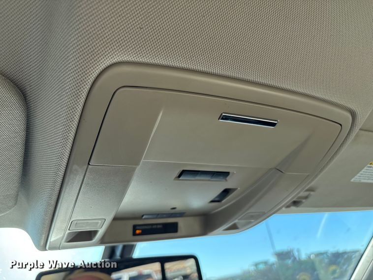 image for item EU4747 2017 Chevrolet Silverado 1500 Crew Cab pickup truck