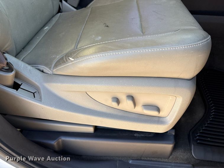 image for item EU4747 2017 Chevrolet Silverado 1500 Crew Cab pickup truck